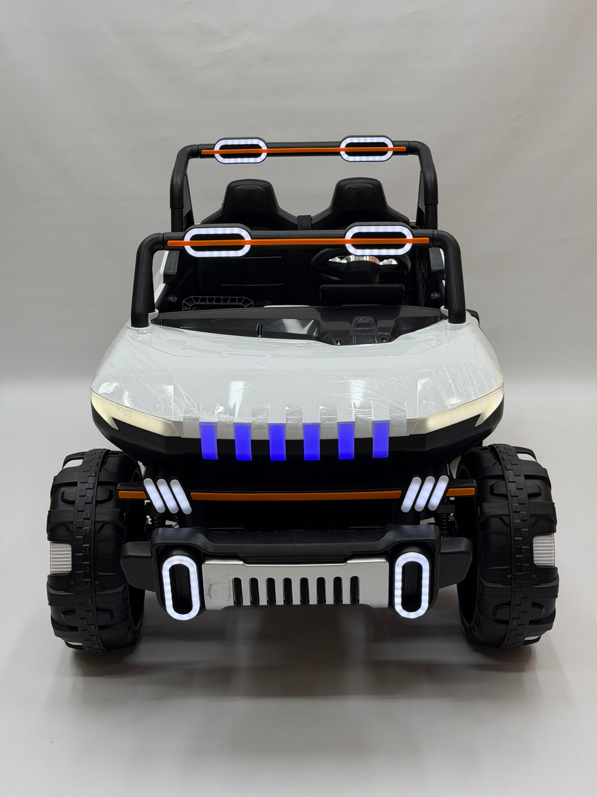 White Electric Jeep 8688