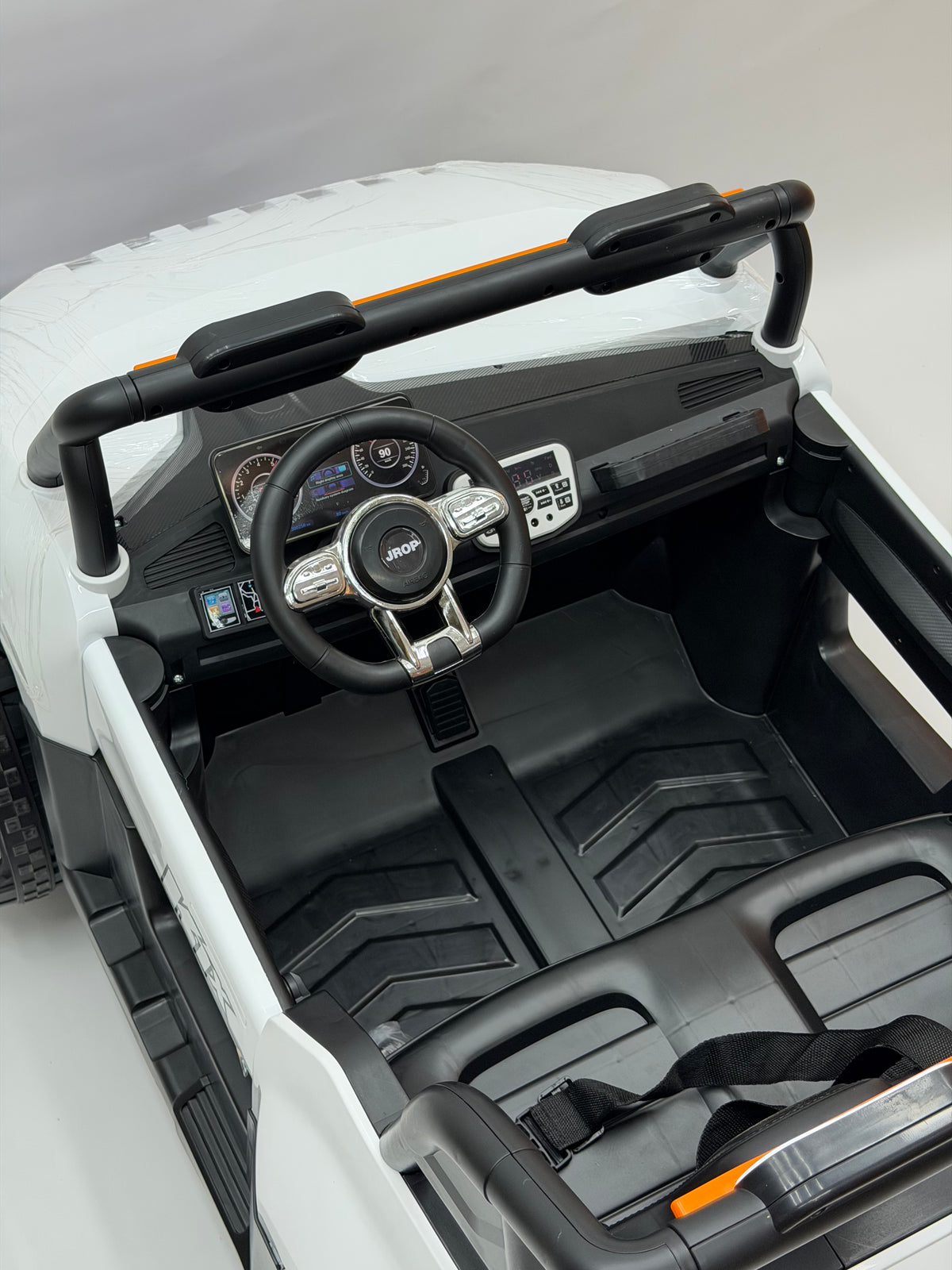 White Electric Jeep 8688
