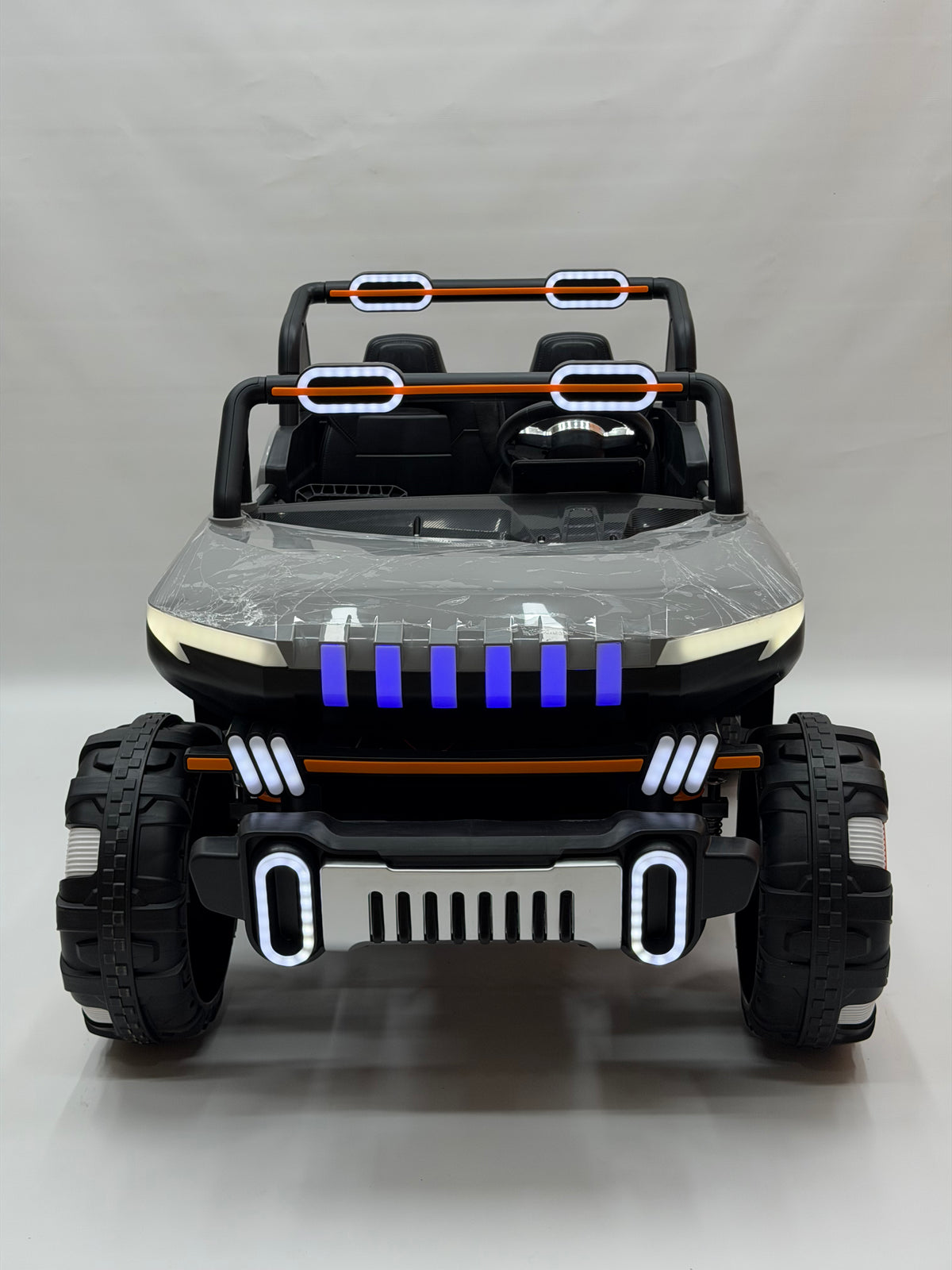 Gray Jeep 8688