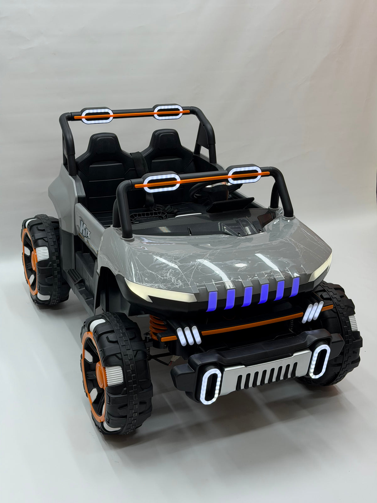 Gray Jeep 8688