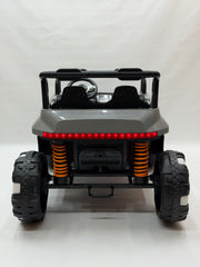 Gray Jeep 8688