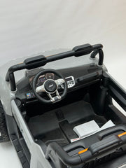 Gray Jeep 8688
