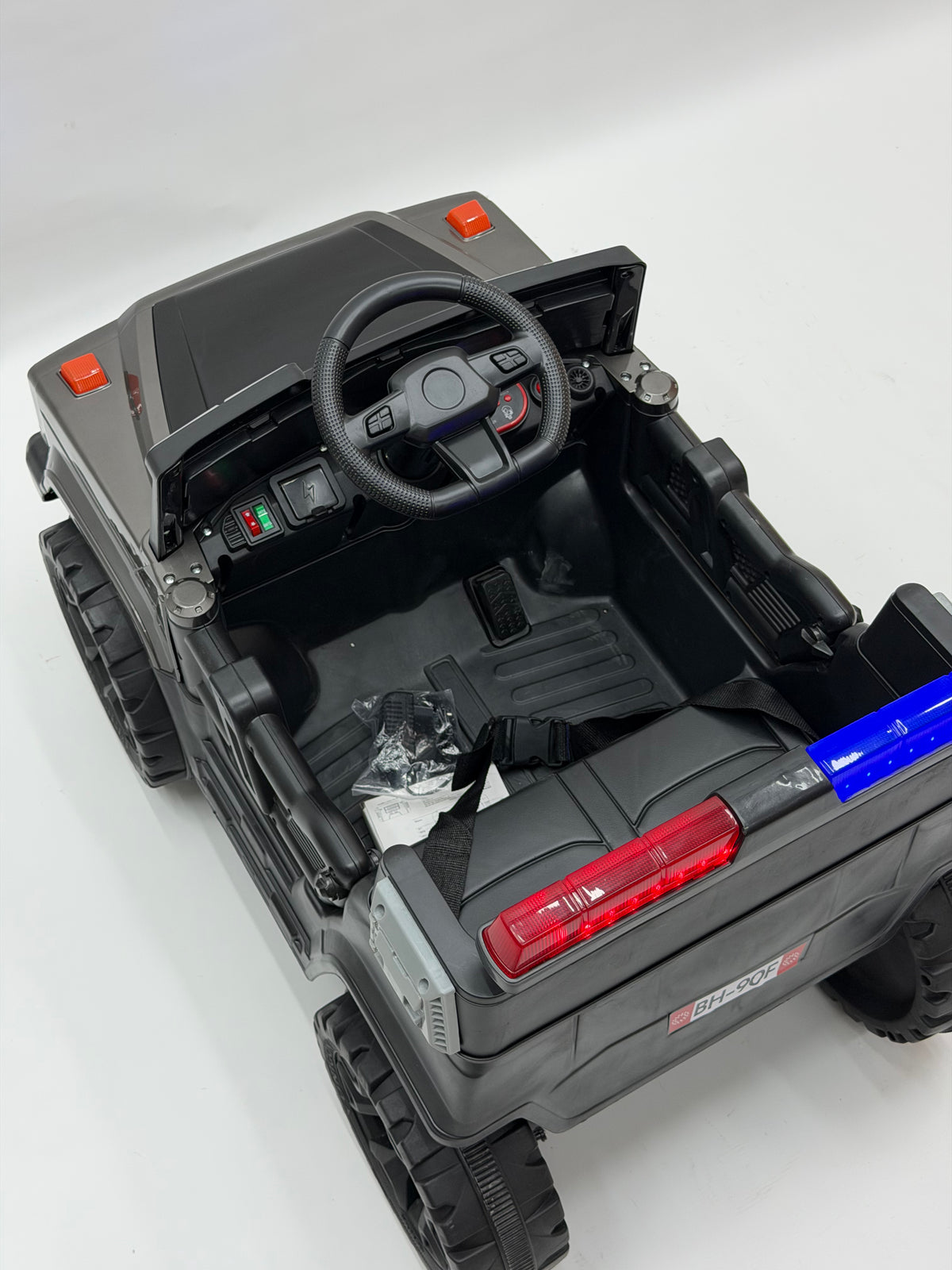 Electric Silver Jeep BH90F