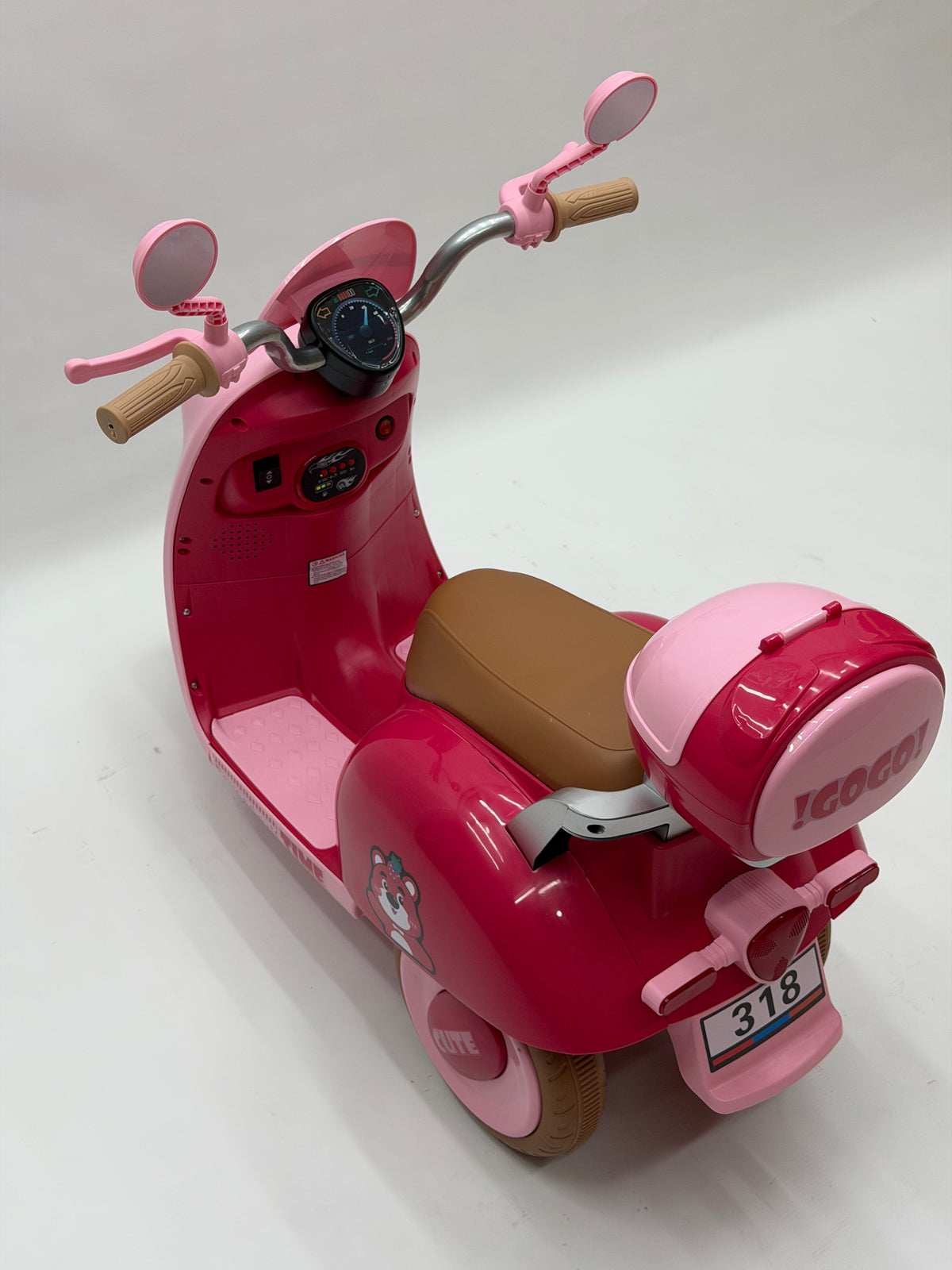 Pink Vespa 318