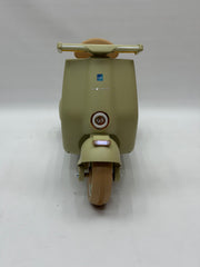 Green Vespa (WF05)
