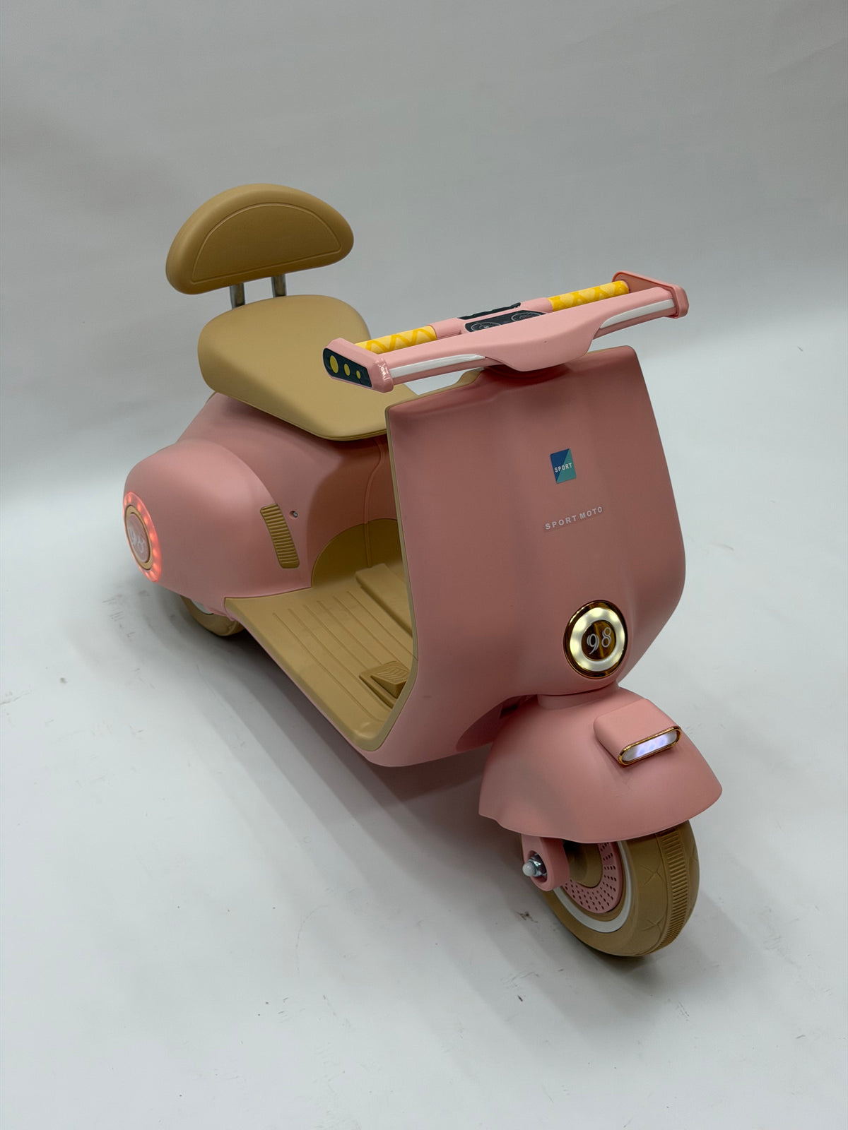 Pink Vespa (WF05)