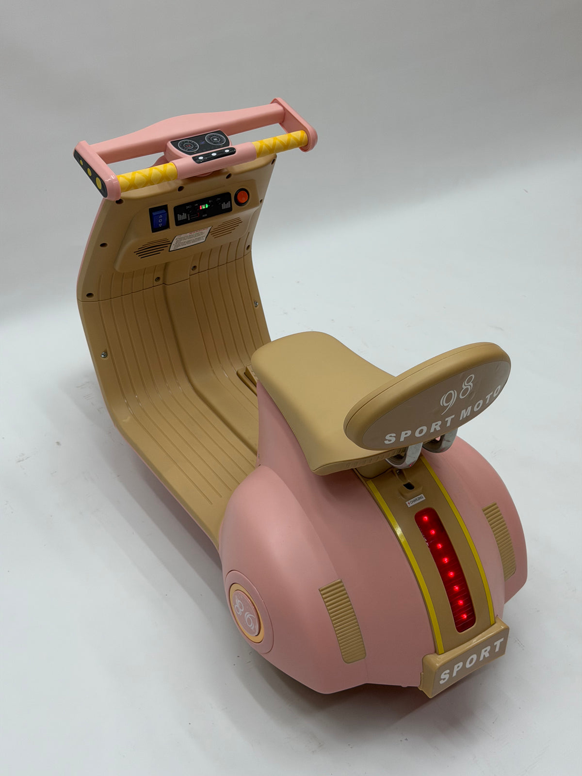 Pink Vespa (WF05)