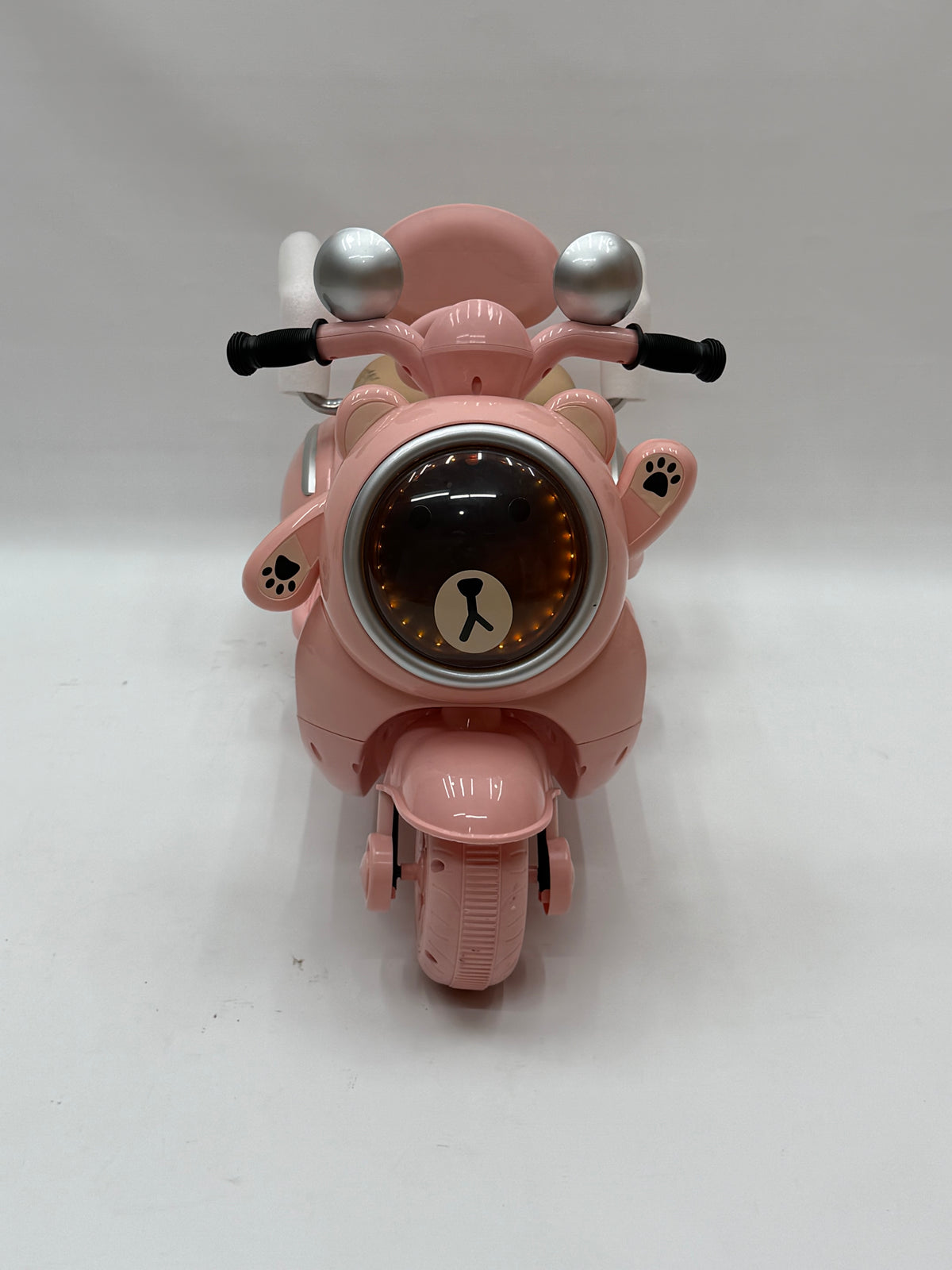 Pink Vespa 9118